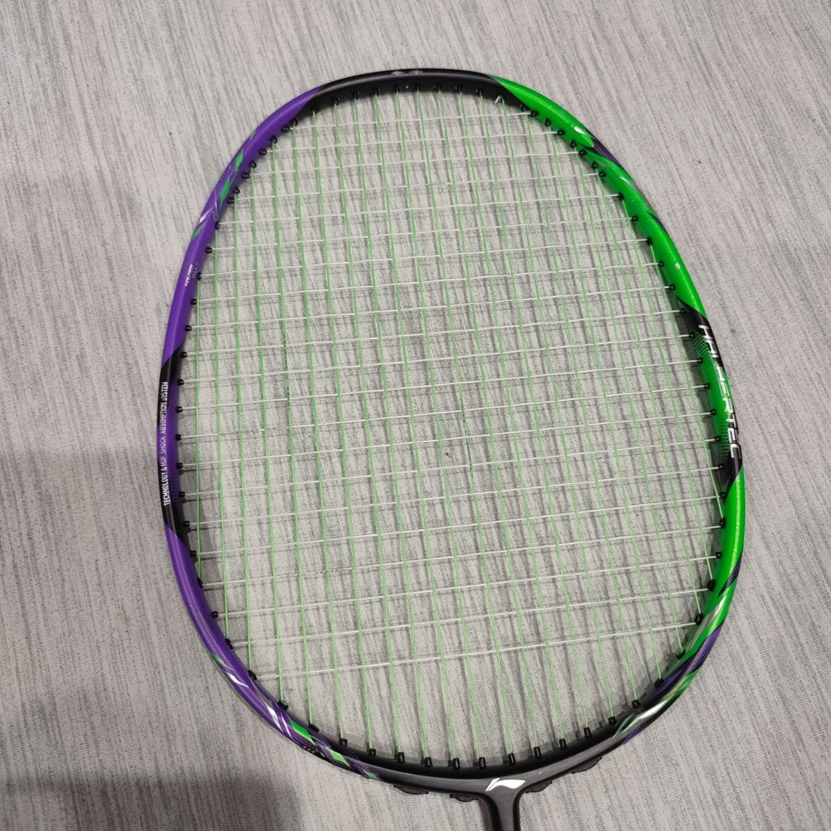 リーニン ハルバーテック9000 AYPU021-4 バドミントン グリーン