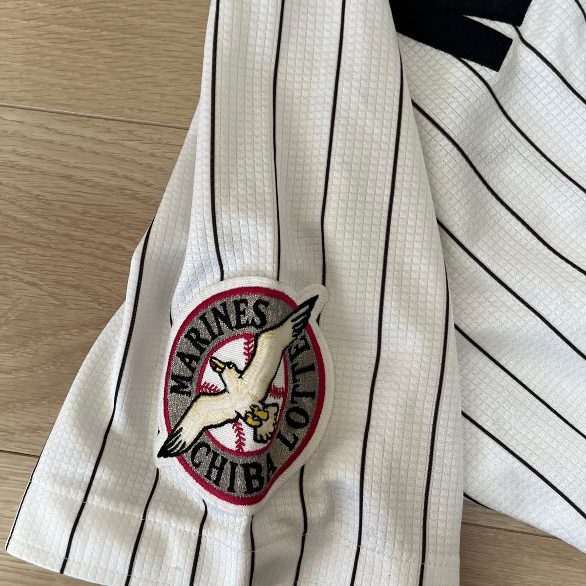 千葉ロッテマリーンズ 根本俊一 実使用ホームユニフォーム 2010 価格の