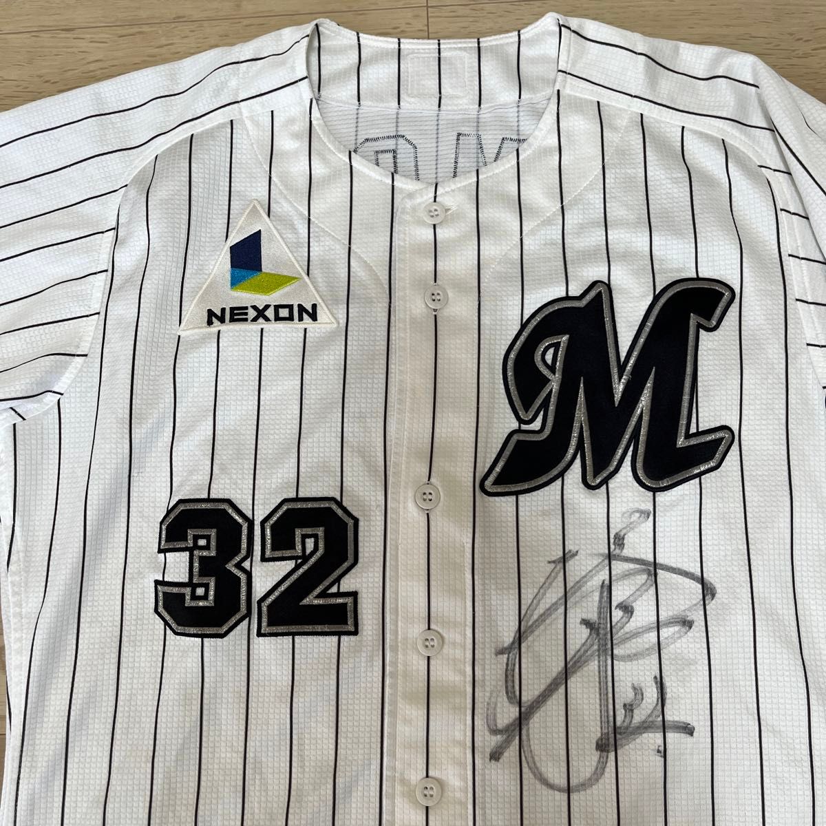 千葉ロッテマリーンズ 根本俊一 実使用ホームユニフォーム 2010 価格の