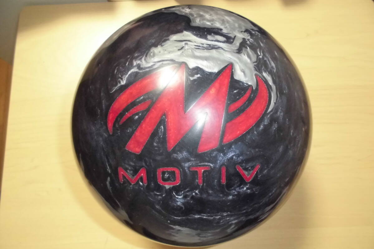 モーティブ ミッドナイトスナイパー 15ポンド ボウリングボール