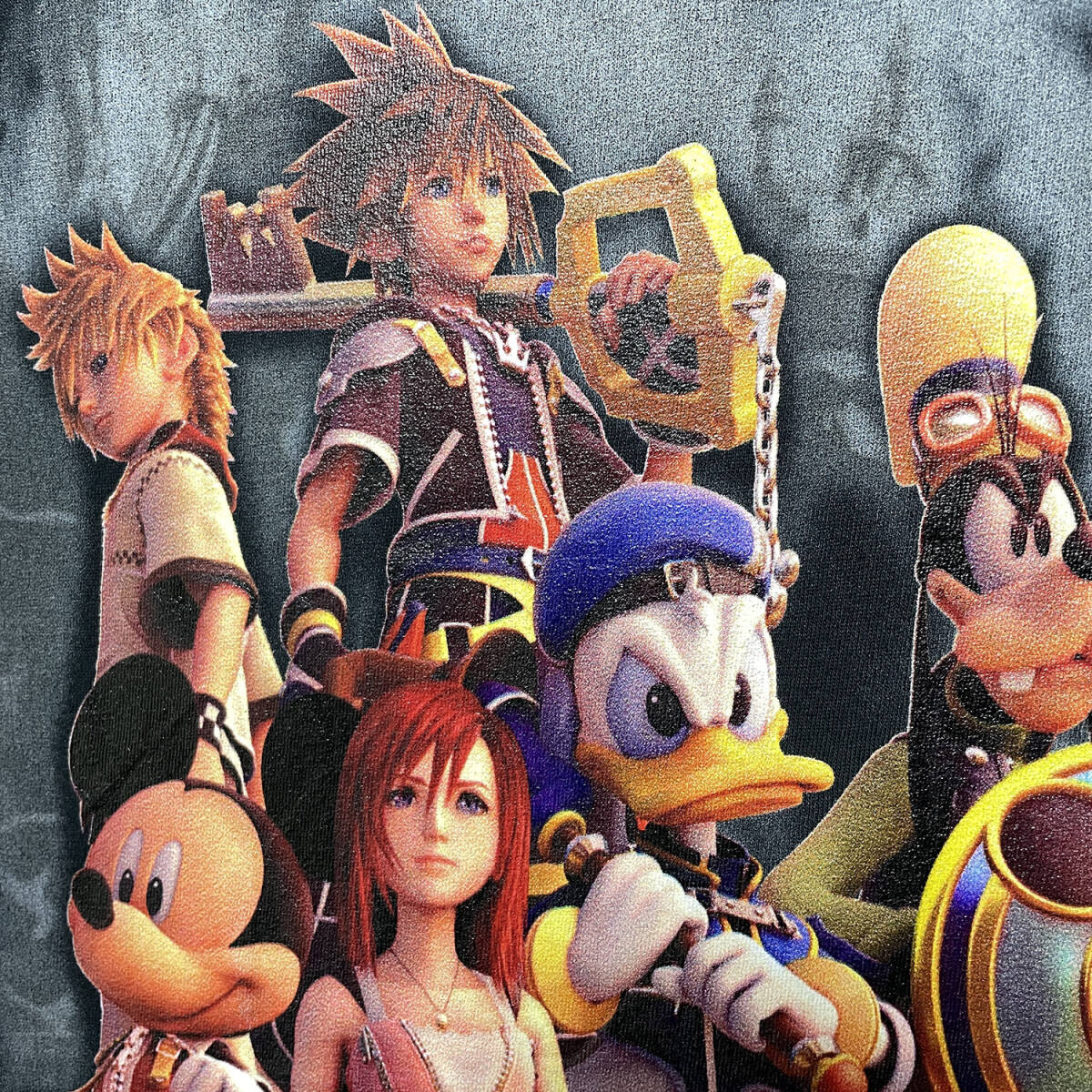 未使用品 海外版 公式 ディズニー キングダムハーツ ゲーム Tシャツ