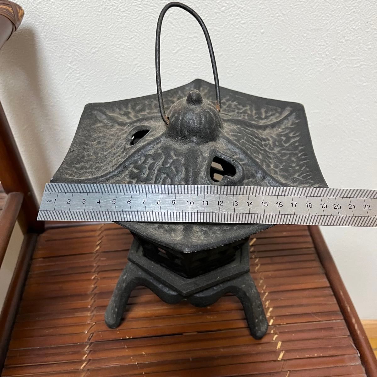 鉄灯籠 灯籠 鉄製 鋳造 鋳物 庭園 玄関 六角灯篭 置物 オブジェ 鉄製