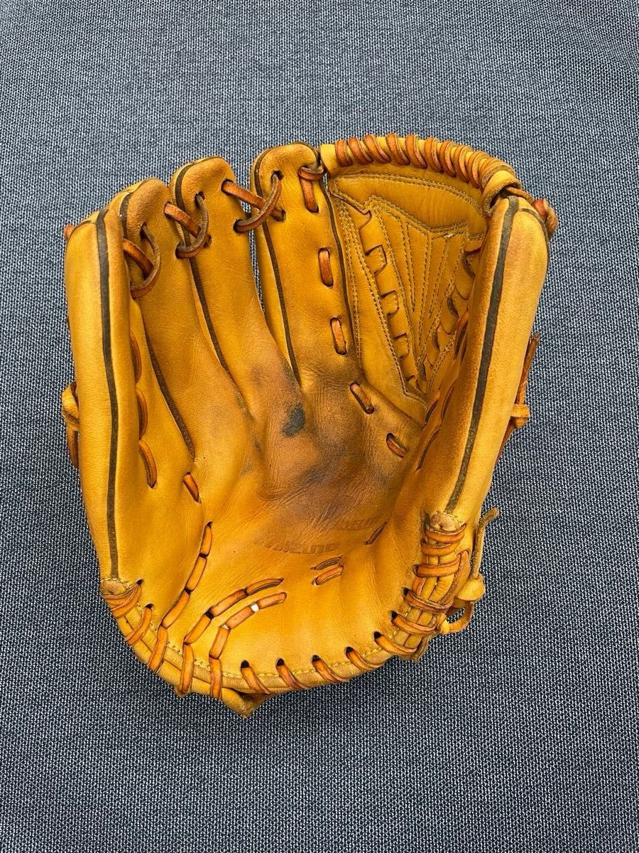 レア ミズノ 野球 軟式グローブ 一般用 大人 左投げ グラブ ピッチャー