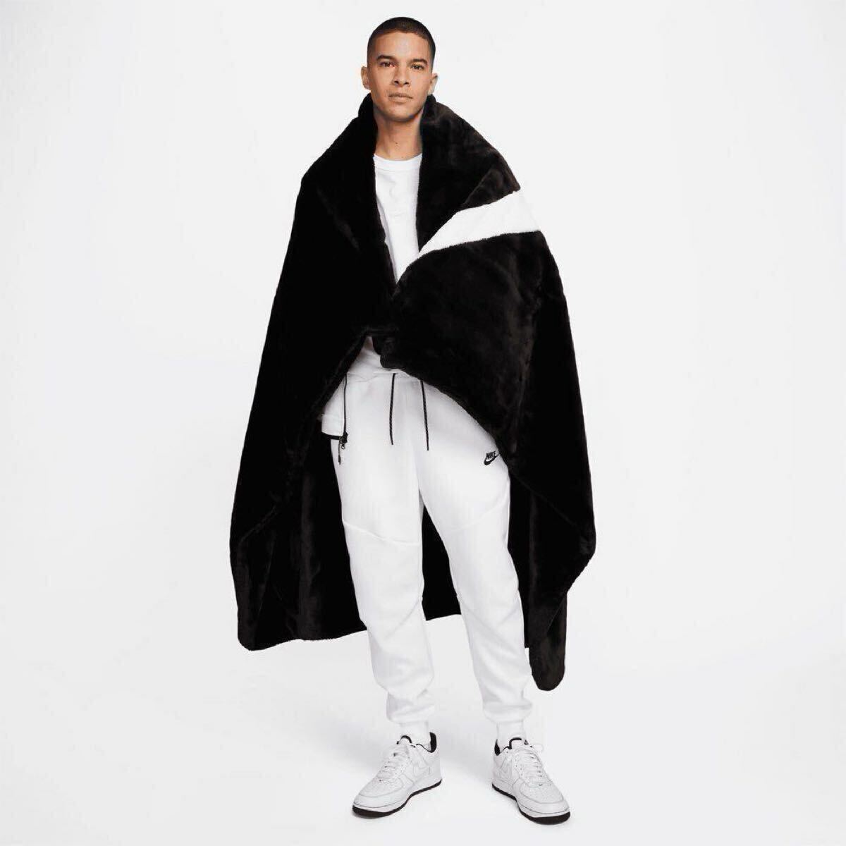 新品 定価24200円 NIKE WMNS NSW FAUX FUR BLANKET KRMG ナイキ