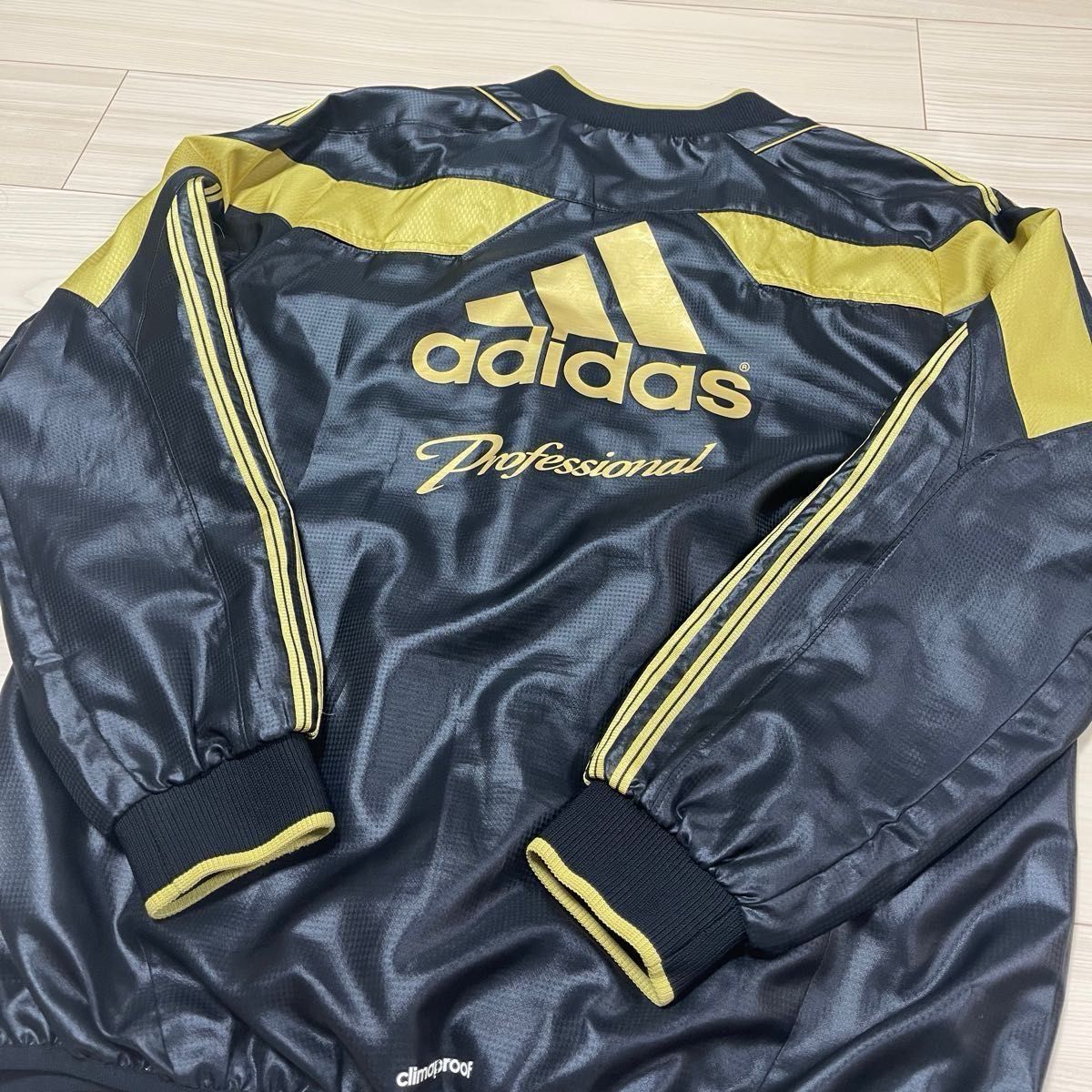 アディダス プロフェッショナル ウィンドブレーカー ピステ 上下セット