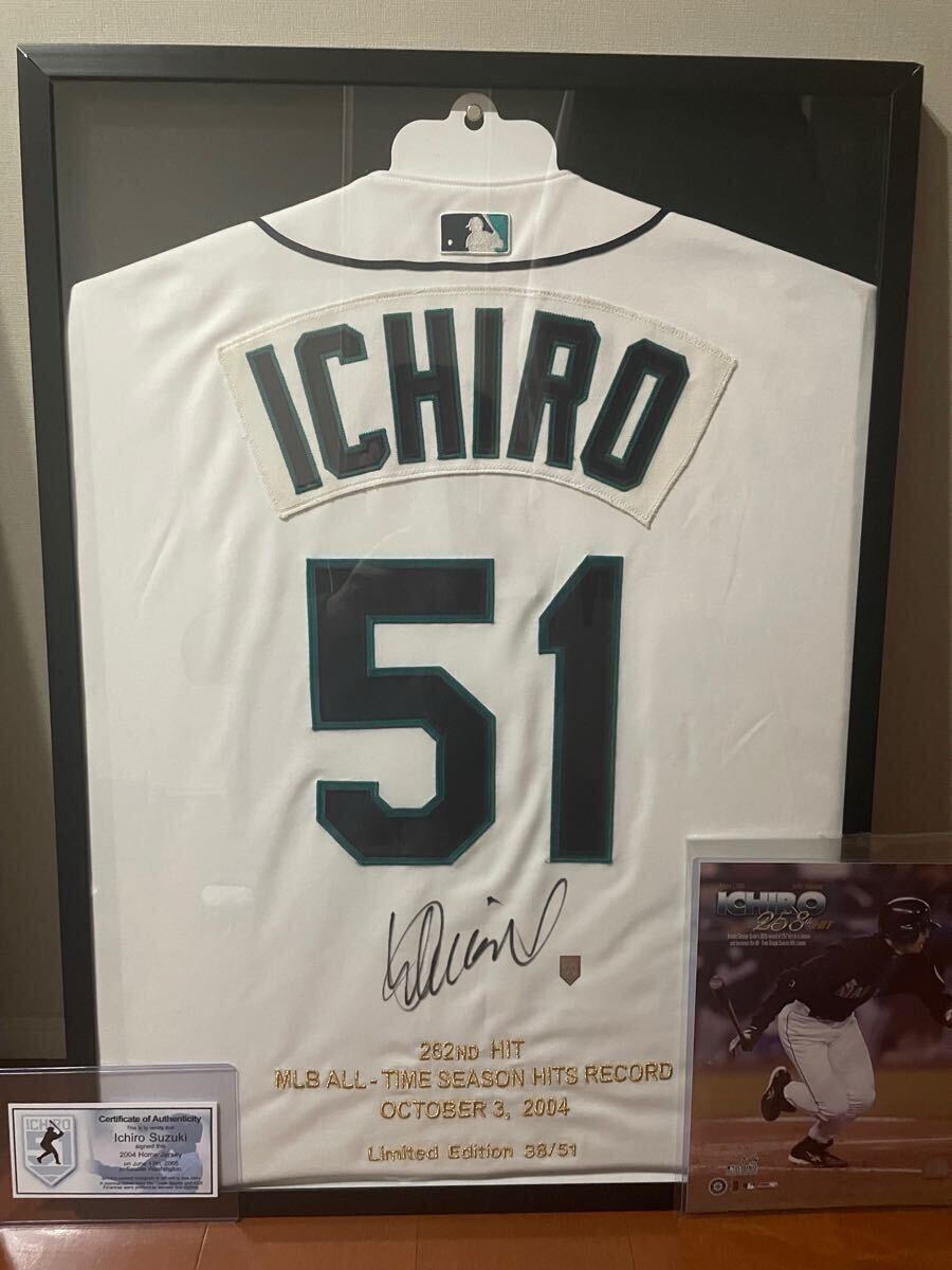 Yahoo!オークション - 【51枚限定】イチロー 直筆サイン入りユニフォー