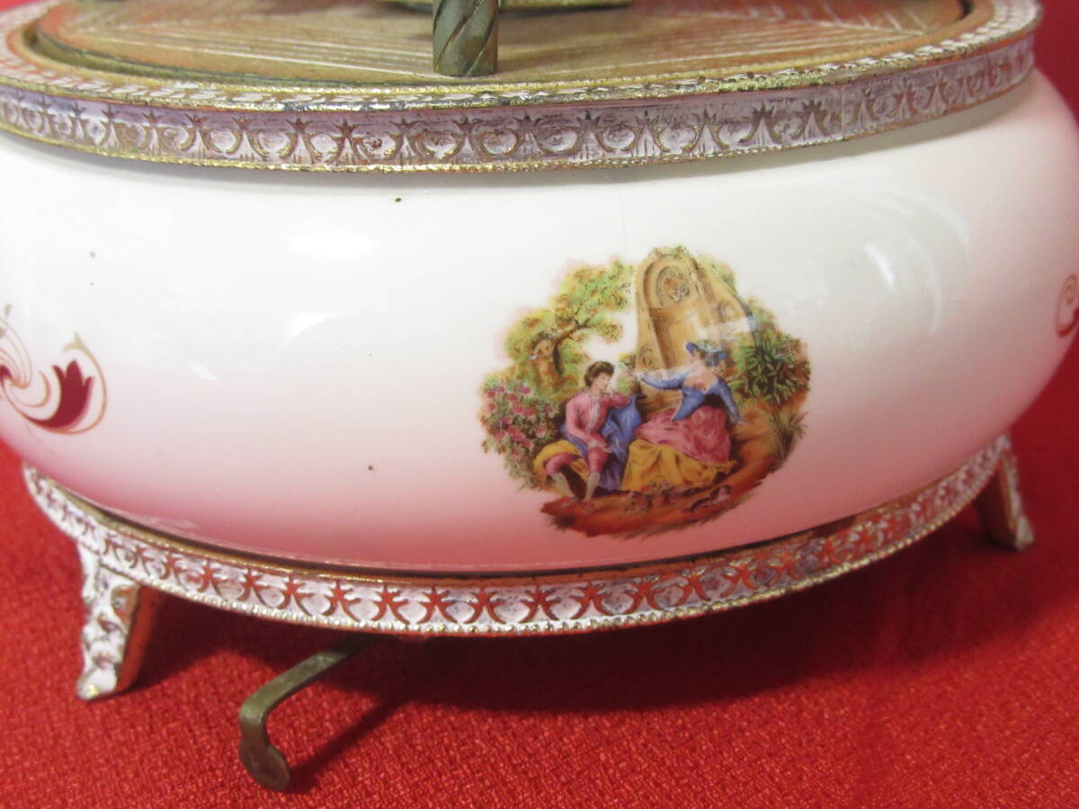 Sankyo Shoji 陶器製 メリーゴーランド オルゴール 馬（曲 スモール