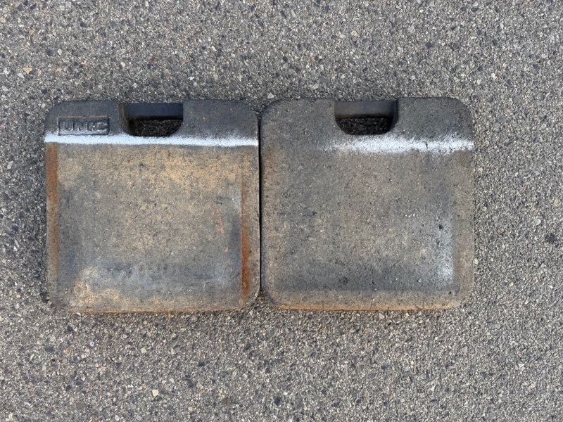 大型車に付いてたユニック！UNIX敷板、アウトリガーの下に、クレーン車、2