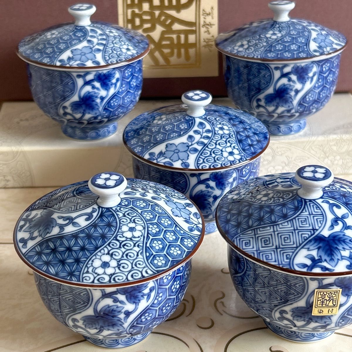 三洋陶器 龍峰窯 染付 ネジリ祥瑞 蓋付き湯呑み揃 5客 茶器セット