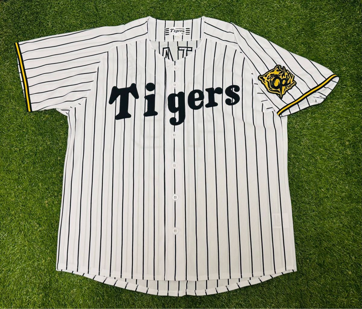 佐藤輝明 阪神タイガース レプリカユニフォーム（XOサイズ／90周年