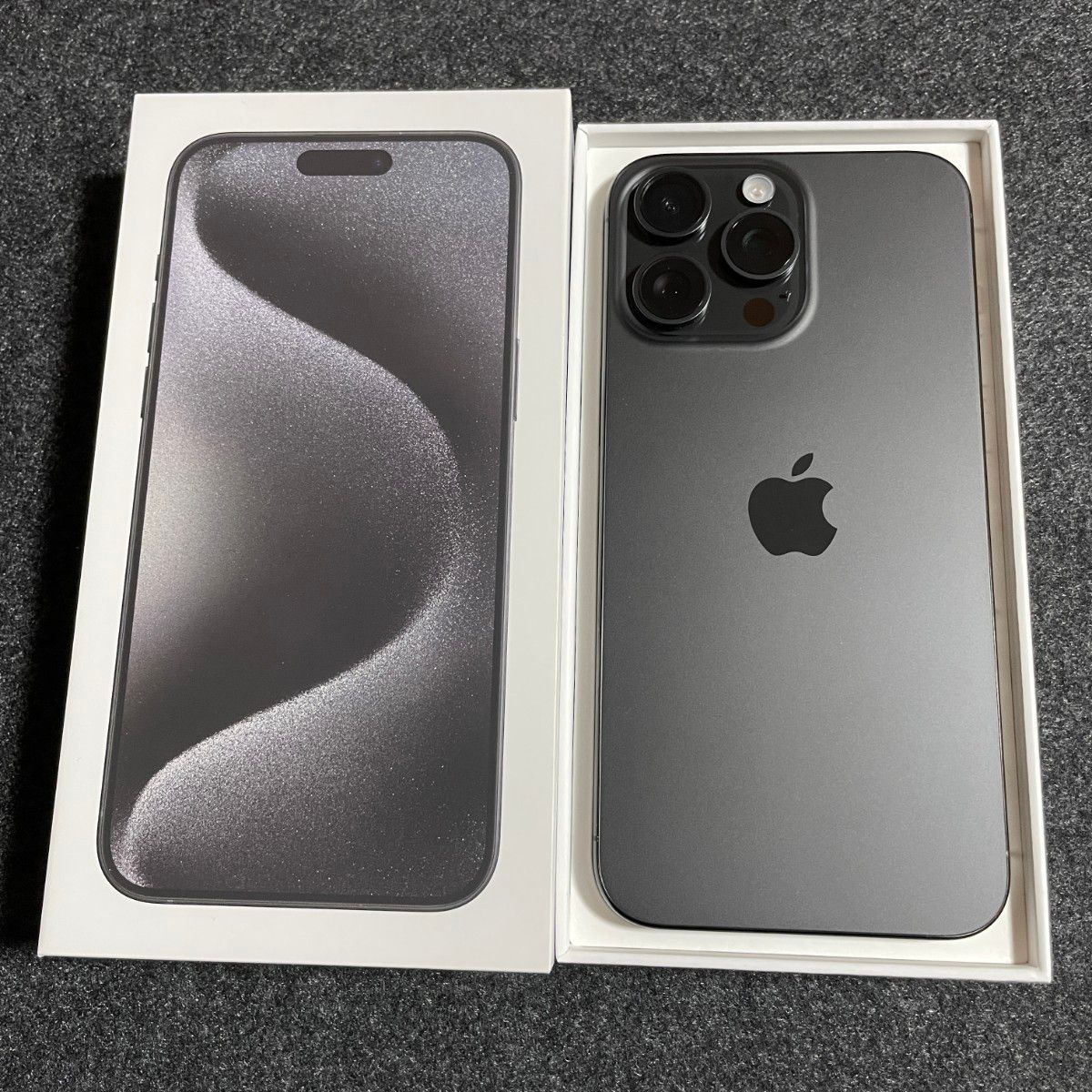 iPhone 15 Pro Max 256GB - ブラックチタニウム - Simフリー｜Yahoo