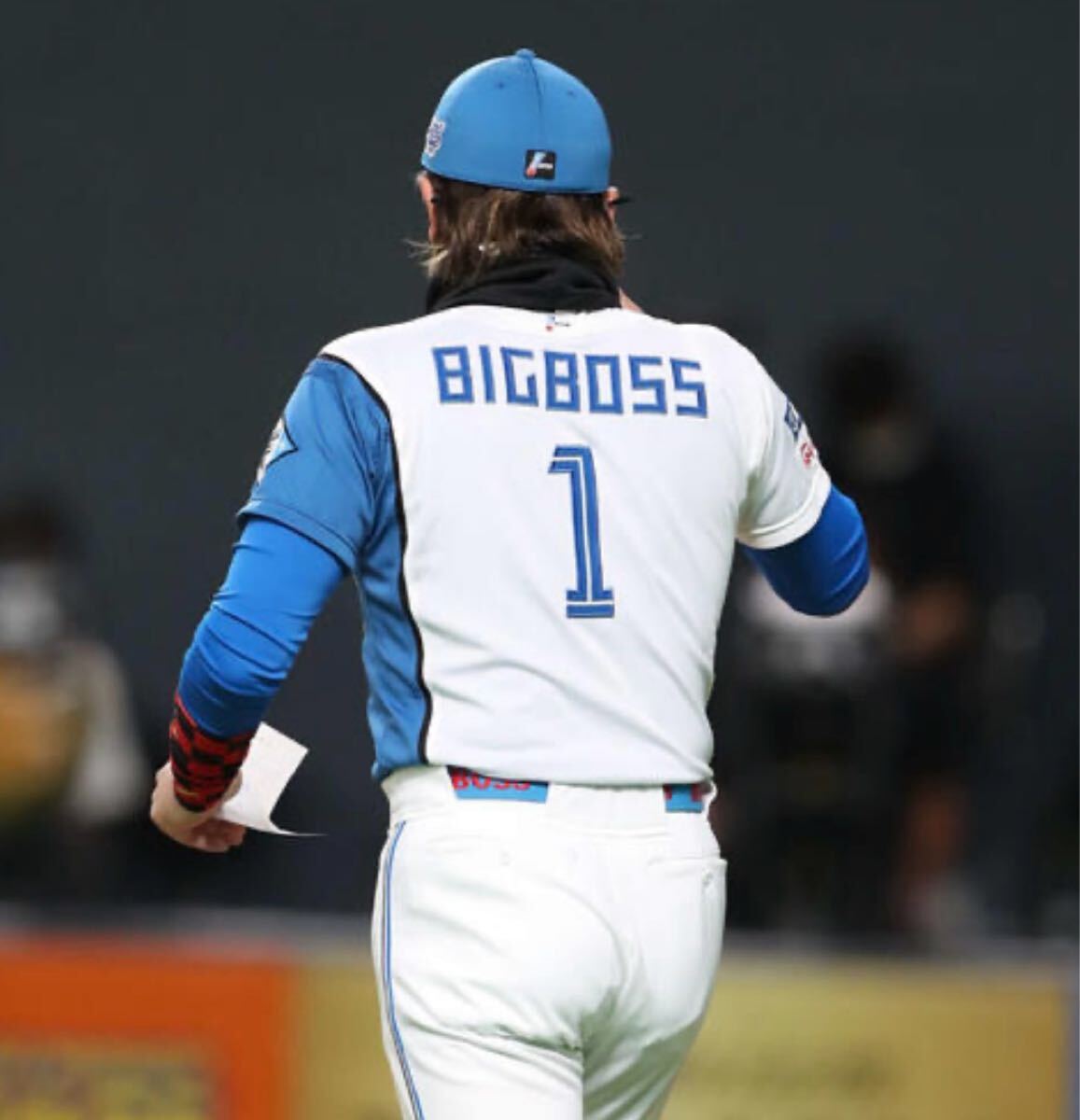 送料無料 即決 北海道日本ハムファイターズ 新庄剛志監督ユニフォーム