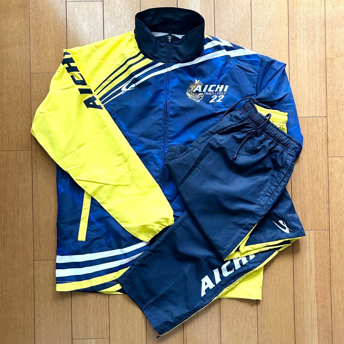 愛知県陸上ジュニア強化選手用 ウインドブレーカー 上下二点セット