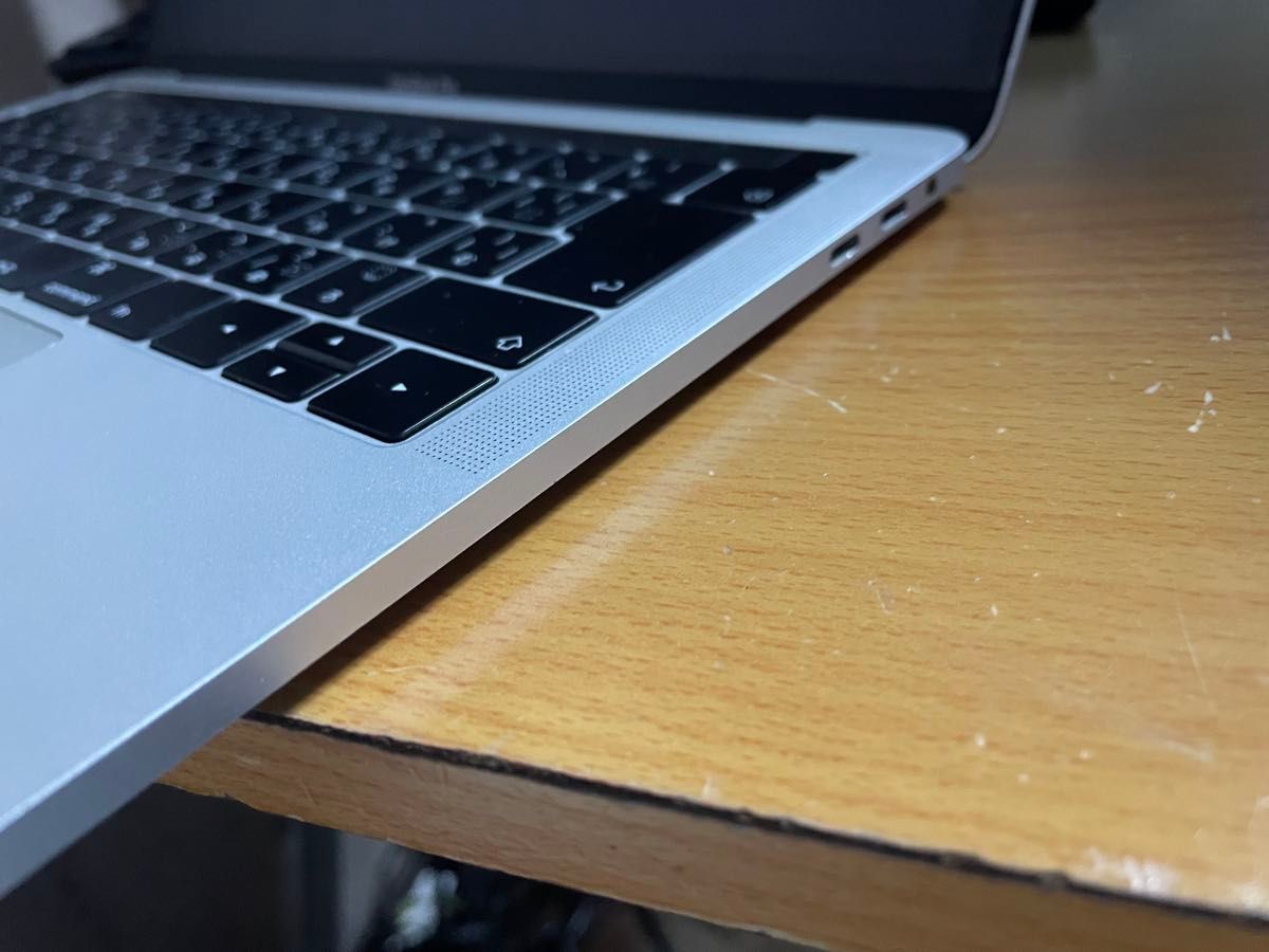 ジャンク扱い】MacBook Pro 2018 i7/16GB/1TB 金属グリス＆電池交換済