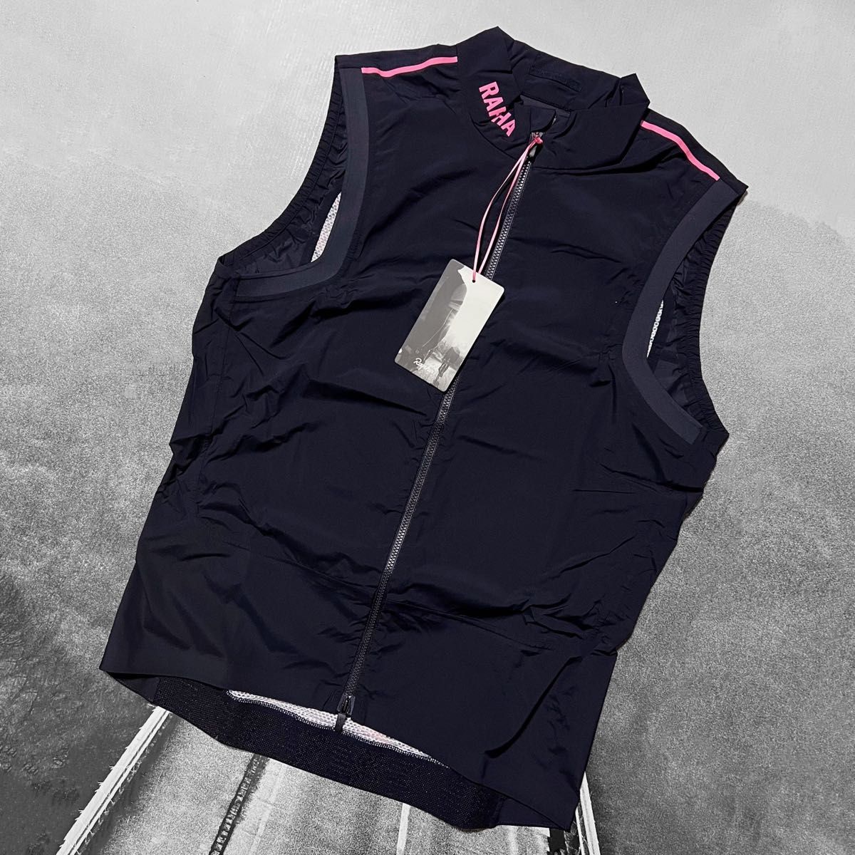 新品 Rapha 特別限定版 メンズ プロチーム ガゼッタ ジレ｜Yahoo