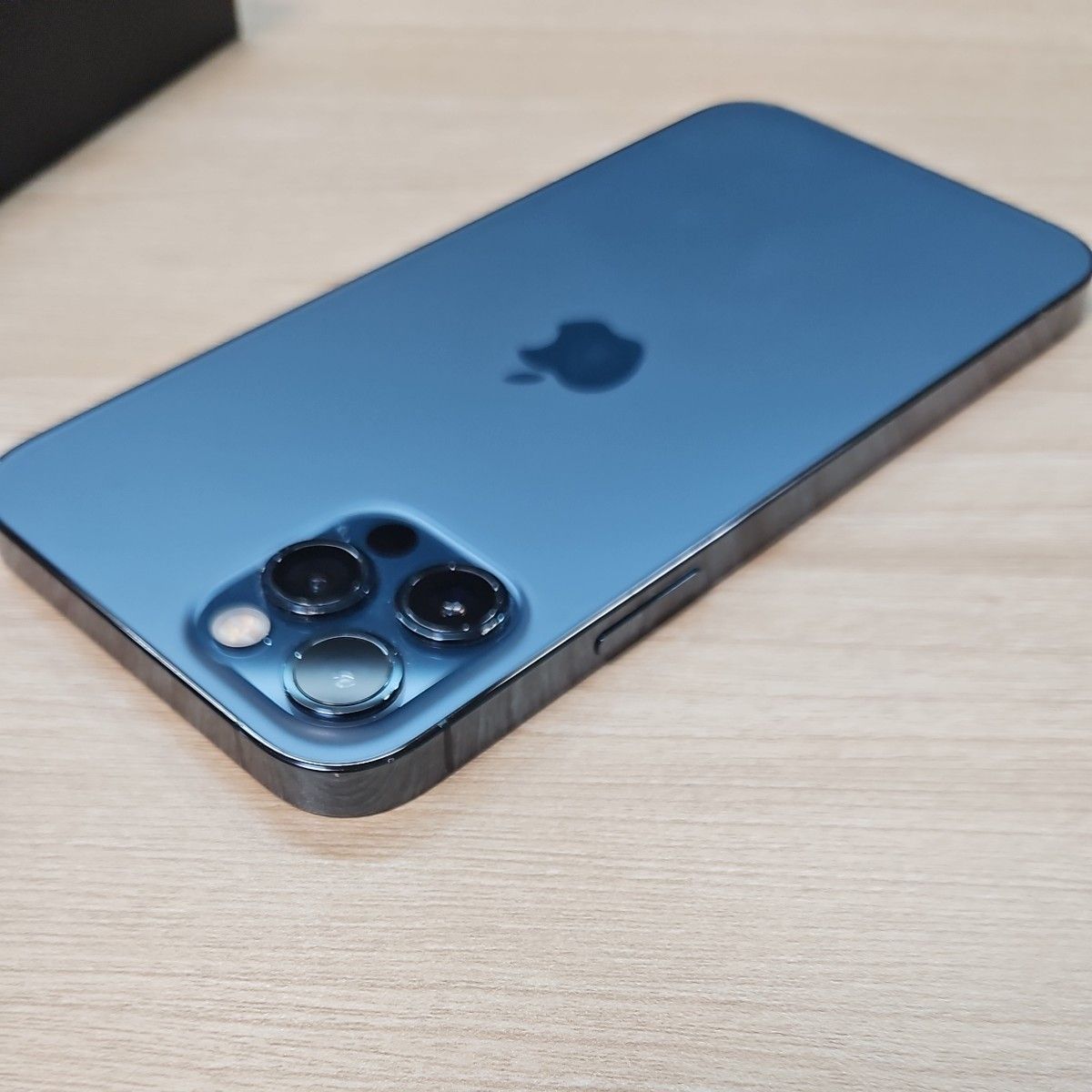 iPhone 12 Pro パシフィックブルー 128GB BT81% おまけケース付き