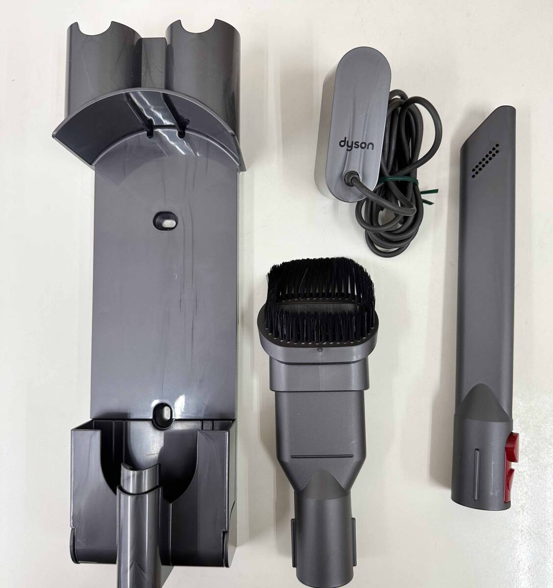 展示品 Dyson ダイソン V8 オリジン コードレスクリーナー SV25 RD2