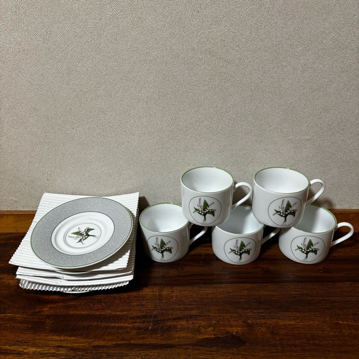 希少 未使用 クリスチャンディオール Dior カップ&ソーサー すずらん