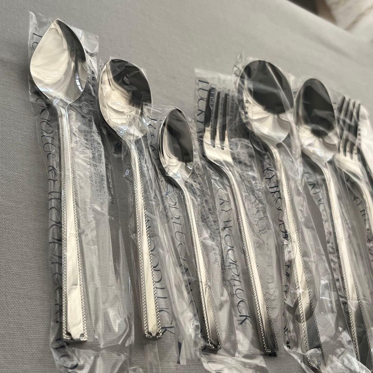 ラッキーウッド ロマンス 18-12 ディナーカトラリー スプーン フォーク