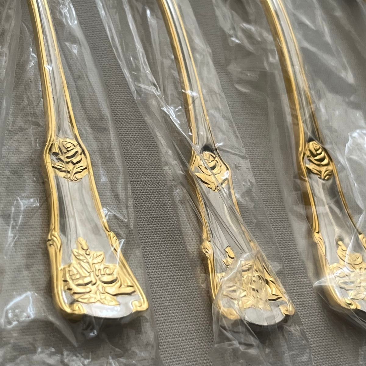 ロイヤルアルバート ROYAL ALBERT カトラリーセット18-10オールド