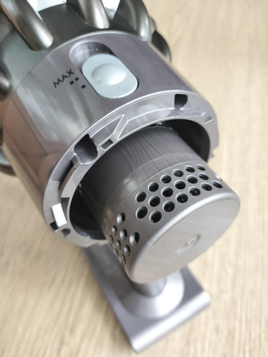 Dyson V10 SV12 ダイソン 掃除機 本体のみ 純正新品バッテリーに交換済