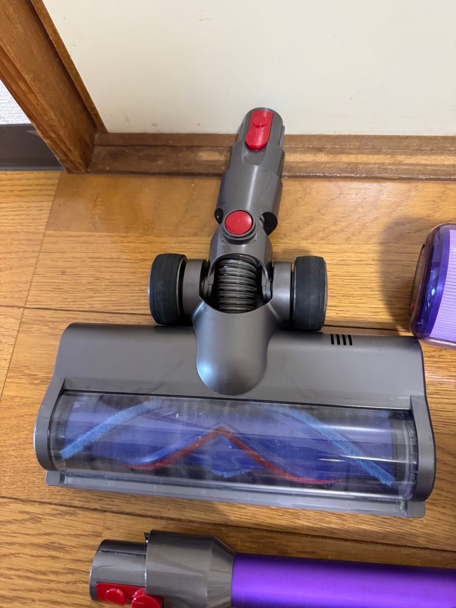 ジャンク品』dyson ダイソン デジタルスリム フラフィ掃除機 SV18