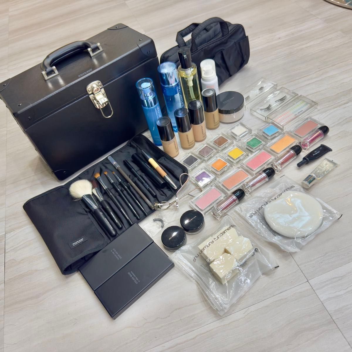 シュウウエムラ shu uemura メイクセット52点メイクボックス付き＋