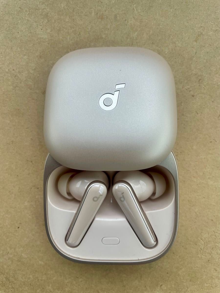 Soundcore Liberty 5 シャンパンゴールド Anker ワイヤレスイヤホン