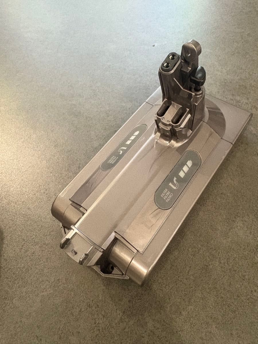 純正品 未使用に近い dyson ダイソン V10 SV12用 バッテリー ダイソン