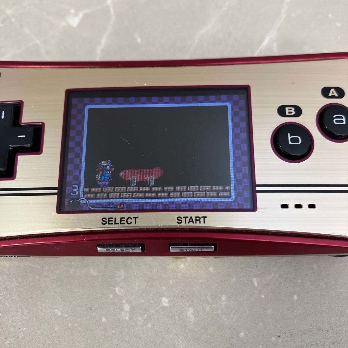 ニンテンドー ゲームボーイミクロ 20周年記念モデル ファミコン