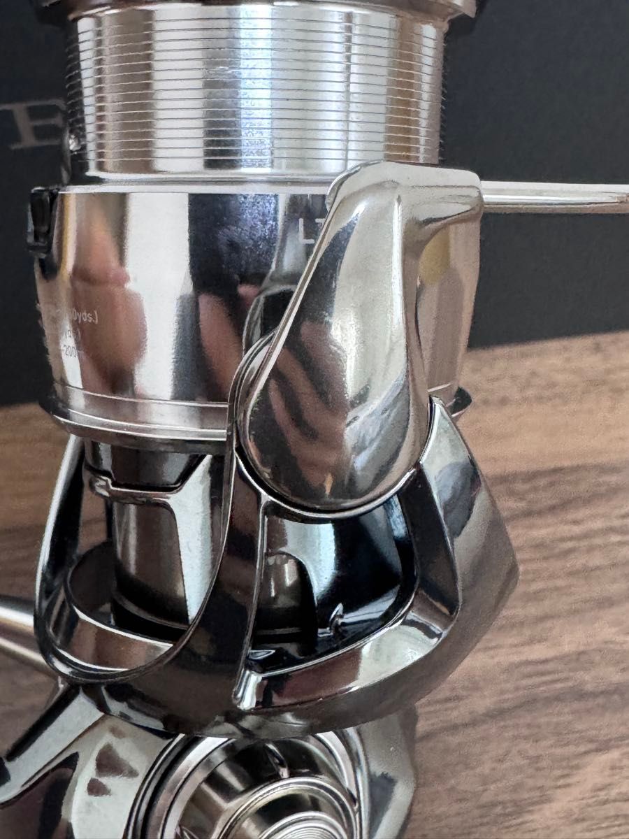 美品】 DAIWA ダイワ 22イグジストLT2500S オーナーサポート未登録品