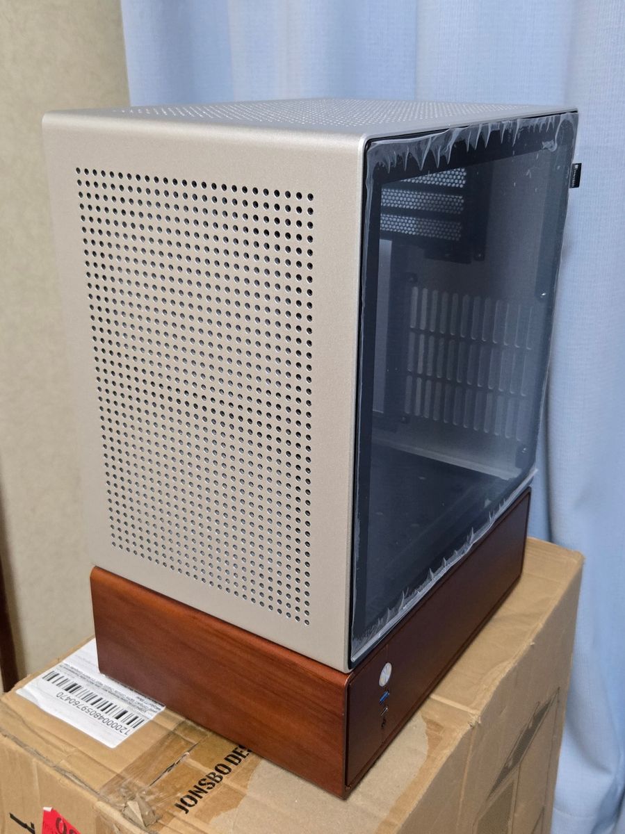 PCケース Jonsbo T7 Silver M-ATX ケース｜Yahoo!フリマ（旧PayPayフリマ）