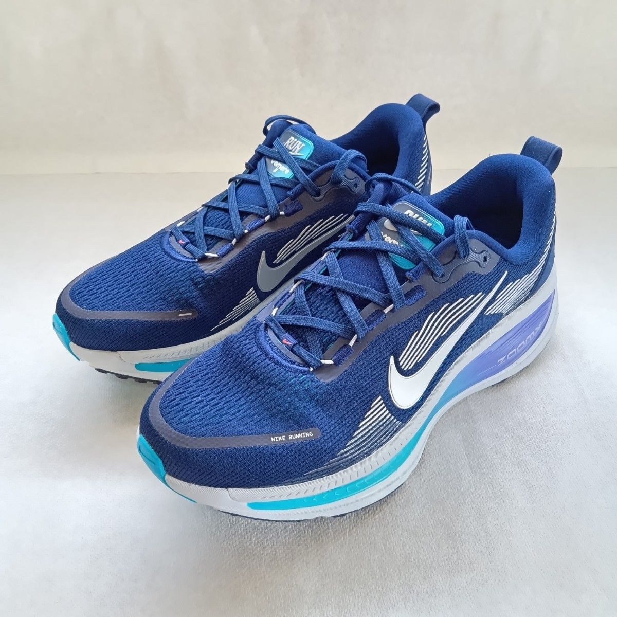 ボメロ18 【美品】27 5cm 箱あり ナイキ NIKE VOMERO 18 メンズ