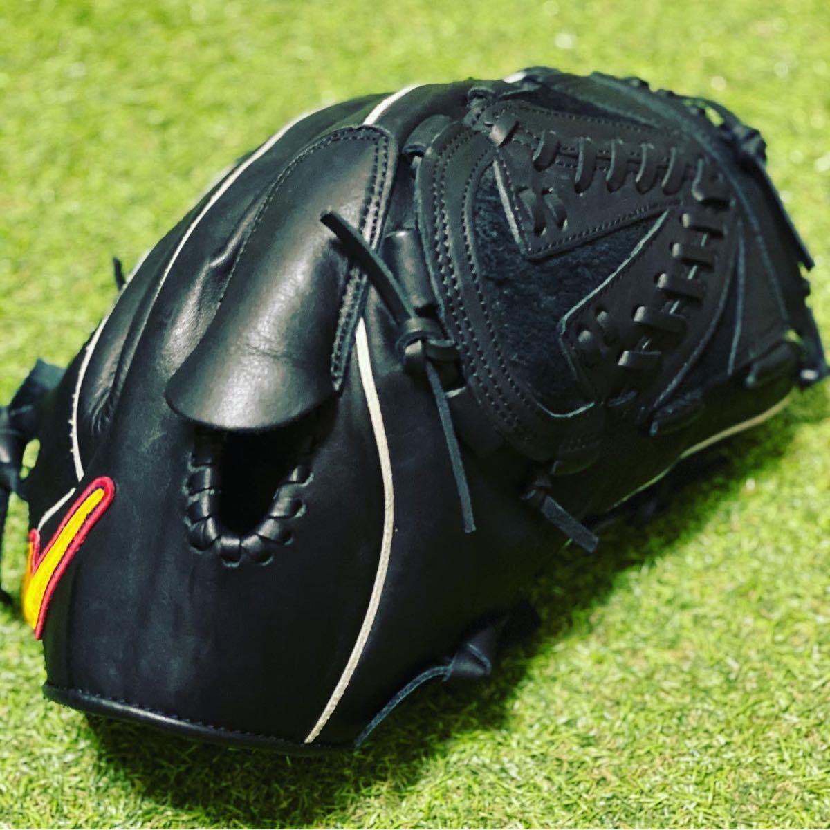 美品Nike 硬式グローブ ブラック／パープル 投手 左用 松坂 ケース付き