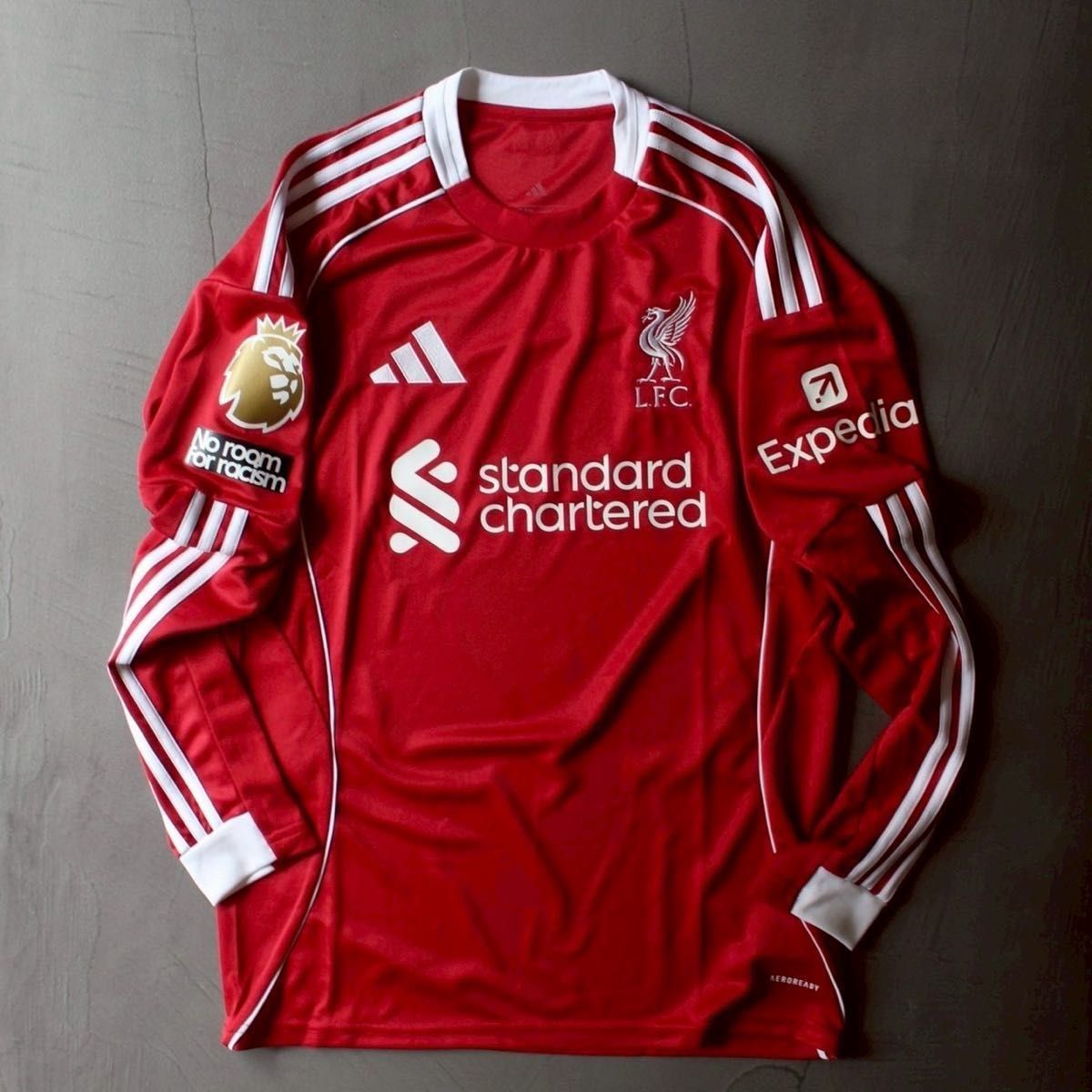 リバプール 25/26 ユニフォーム ホーム 長袖 正規品 フルパッチ