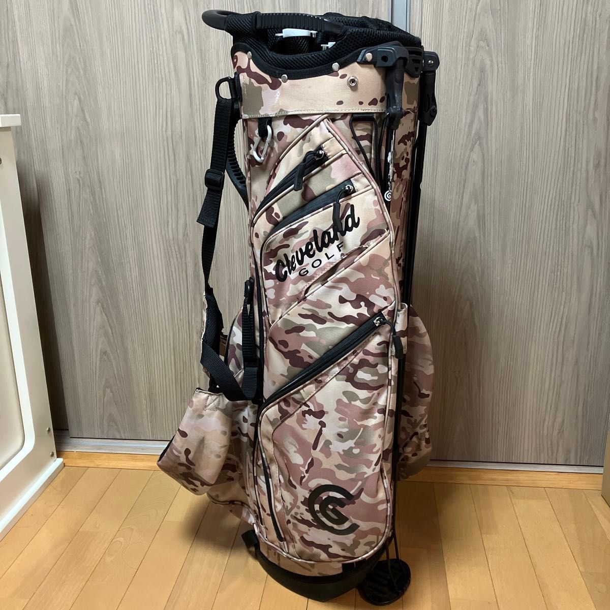 クリーブランド ゴルフ 14分割キャディバッグ スタンド式 迷彩柄 未