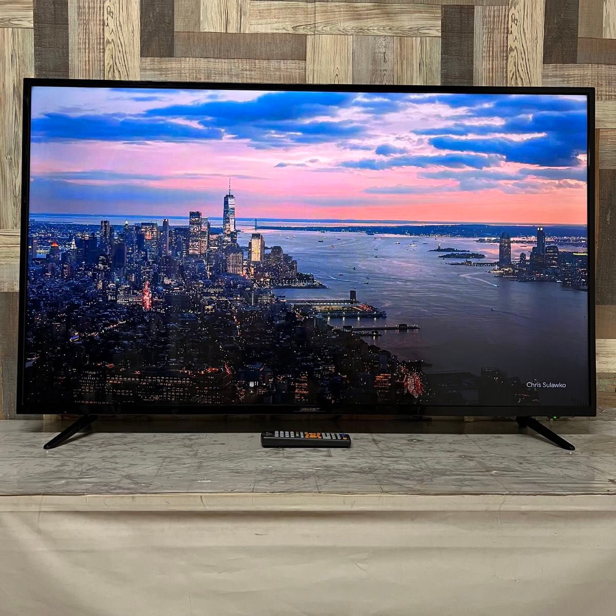 ジャパンネクスト55型4K液晶ディスプレイ目に優しいブルーカットモデル