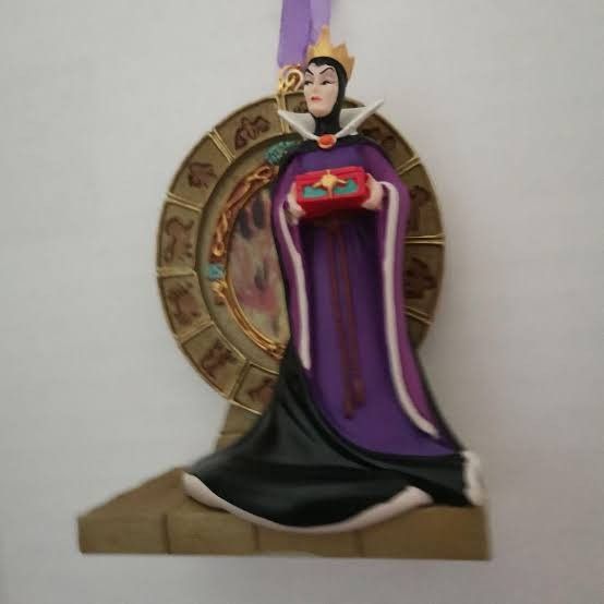 送料無料 ディズニー 白雪姫 女王 オーナメント 魔法の鏡 Disney