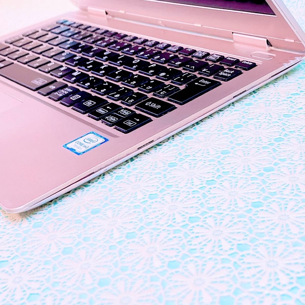 小さくて軽い 超薄型ノートパソコン 可愛いピンク サクサク快適SSD