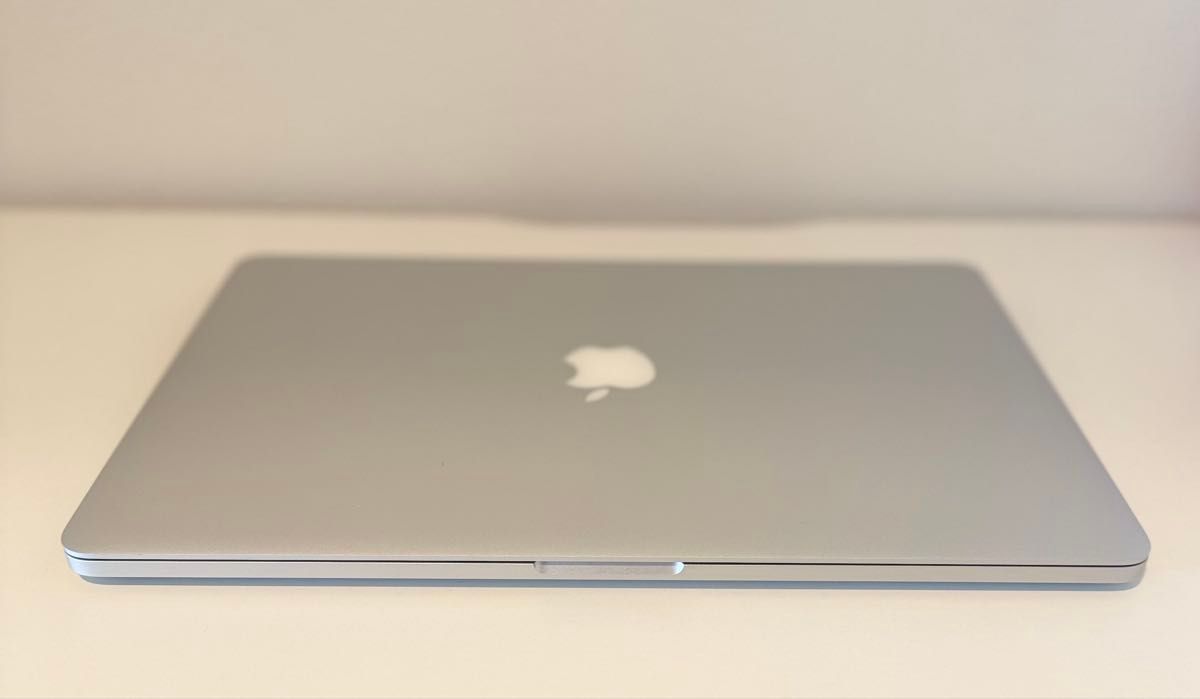 美品 Macbook Pro 15インチ 今年最新mac os Sequoia｜Yahoo!フリマ（旧