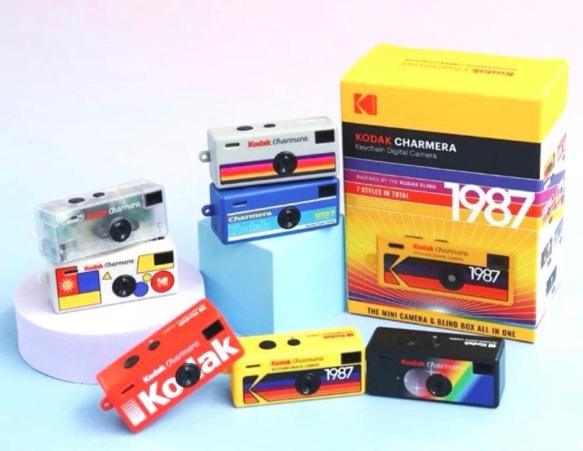 Kodak Charmera チャーメラ レッド 赤 トイカメラ キーホルダー型