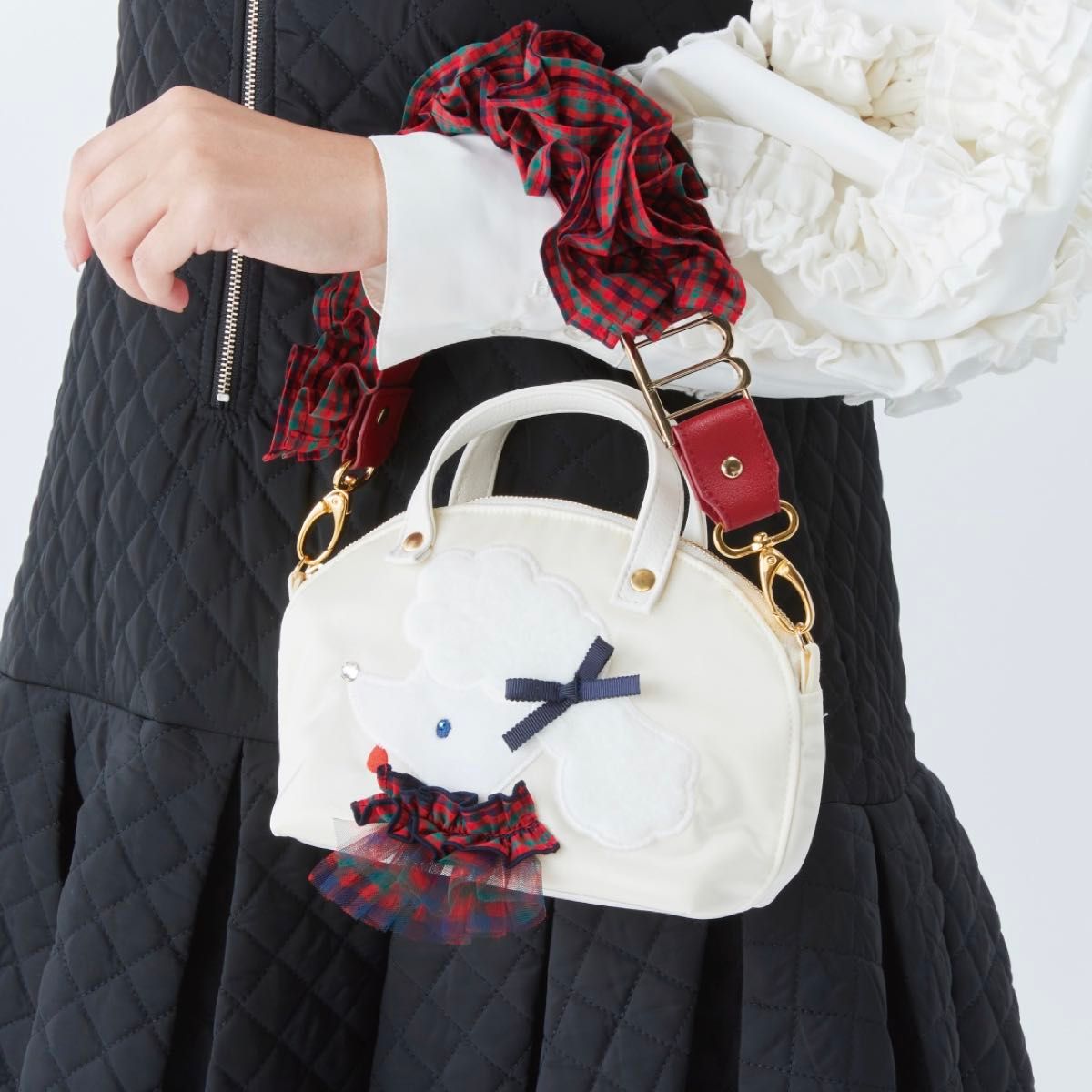 ファミリア bibiy ハンドストラップ 赤 チェック｜Yahoo!フリマ（旧