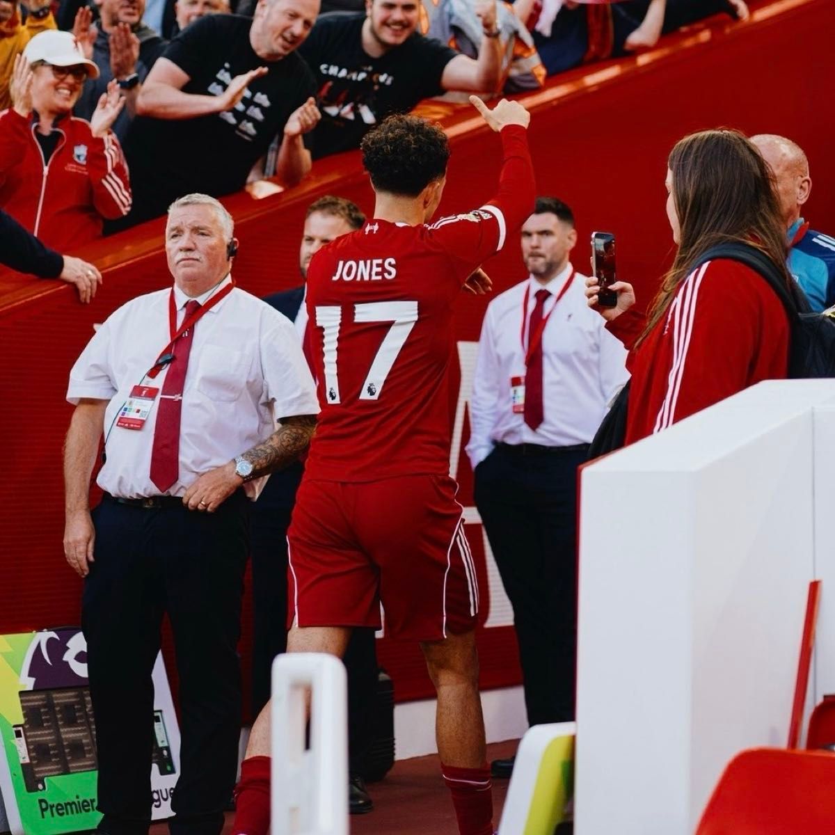 リバプール 25/26 ユニフォーム ホーム 正規品 カーティスジョーンズ