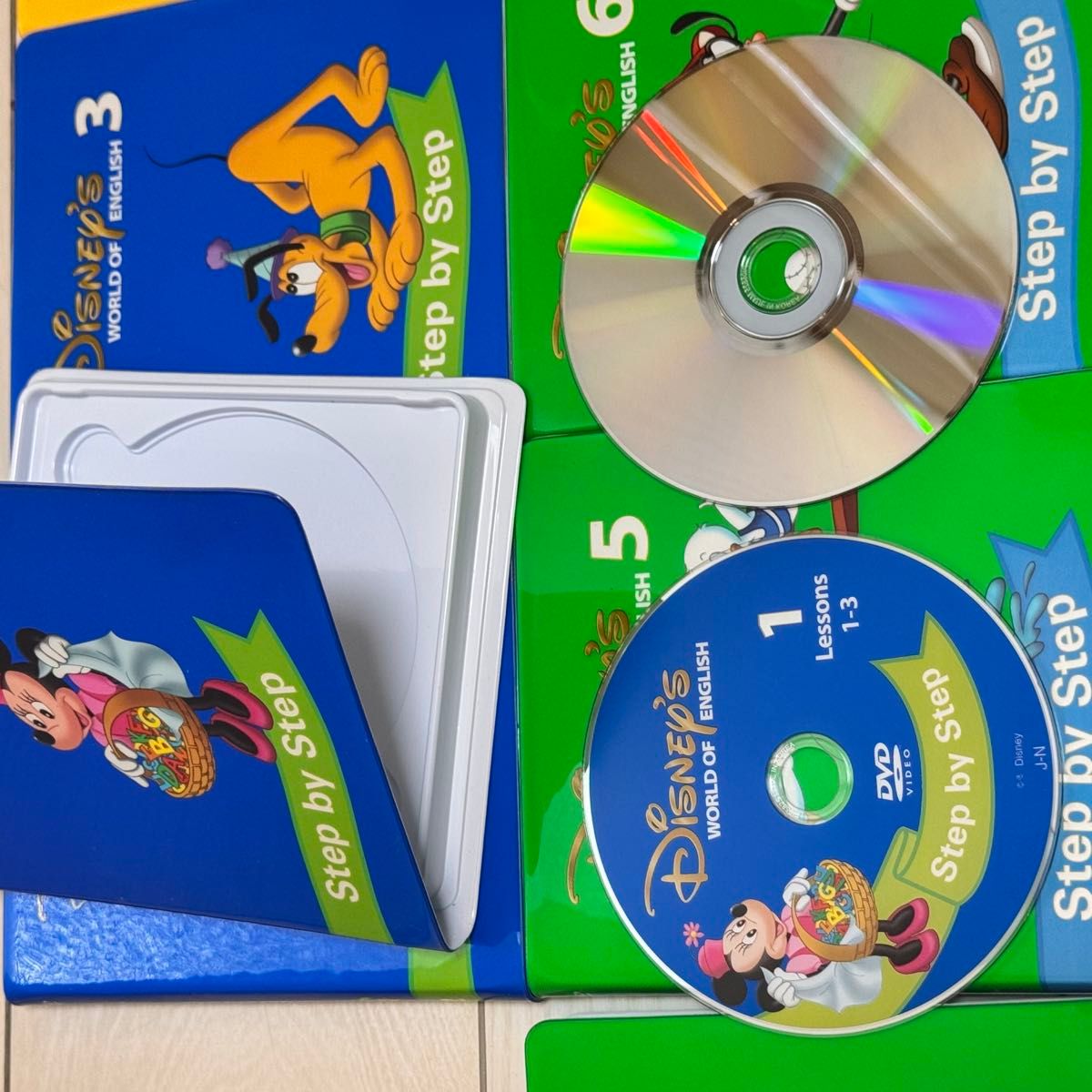 DWE ディズニー英語システム Step by Step DVD12巻 & ガイド4冊セット