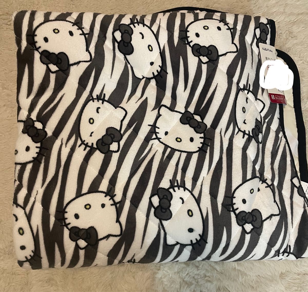 ハローキティ サンリオ キティ 敷きパッド ダブルサイズ ゼブラ柄