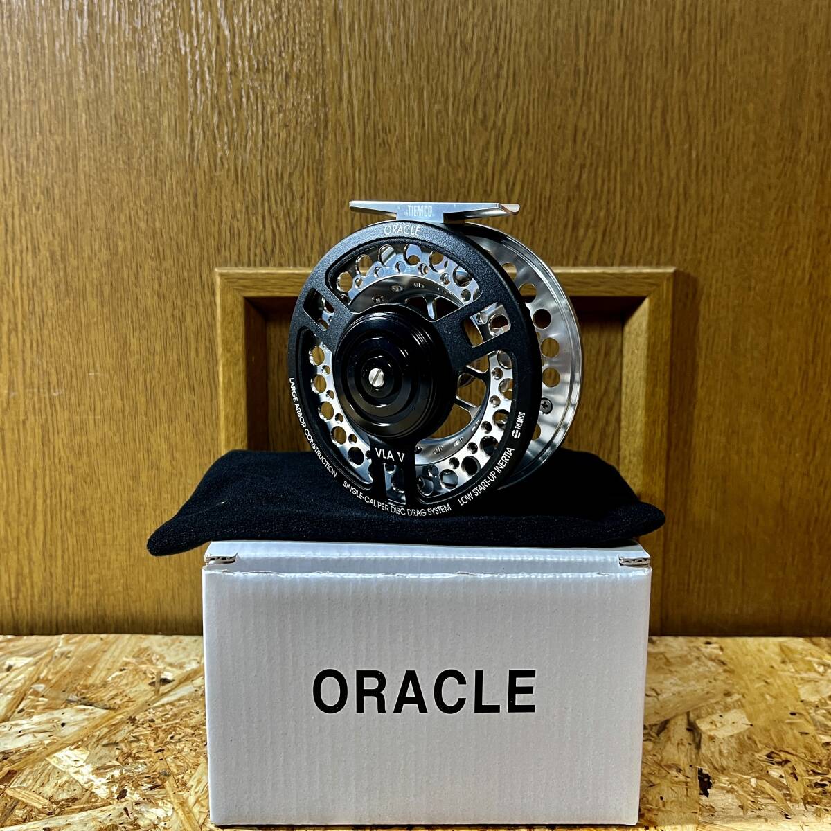 TIEMCO ティムコ オラクル VLA-R V シルバー フライリール TIEMCO