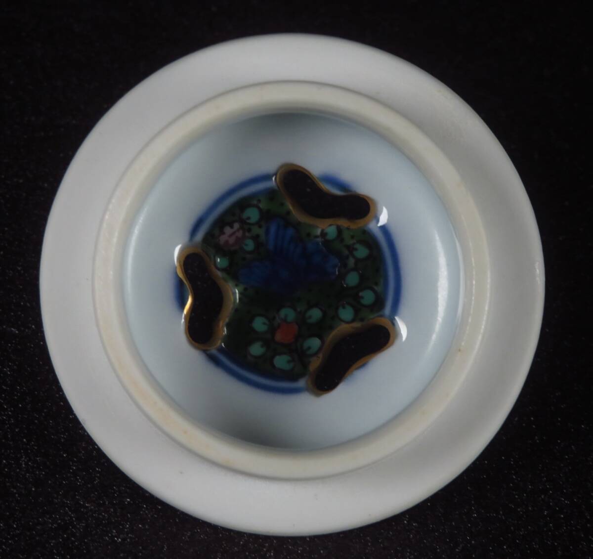 LESAILESDABY-【SAKURAYA】【緑彩蝶花文香炉/有田焼の人気陶芸作家