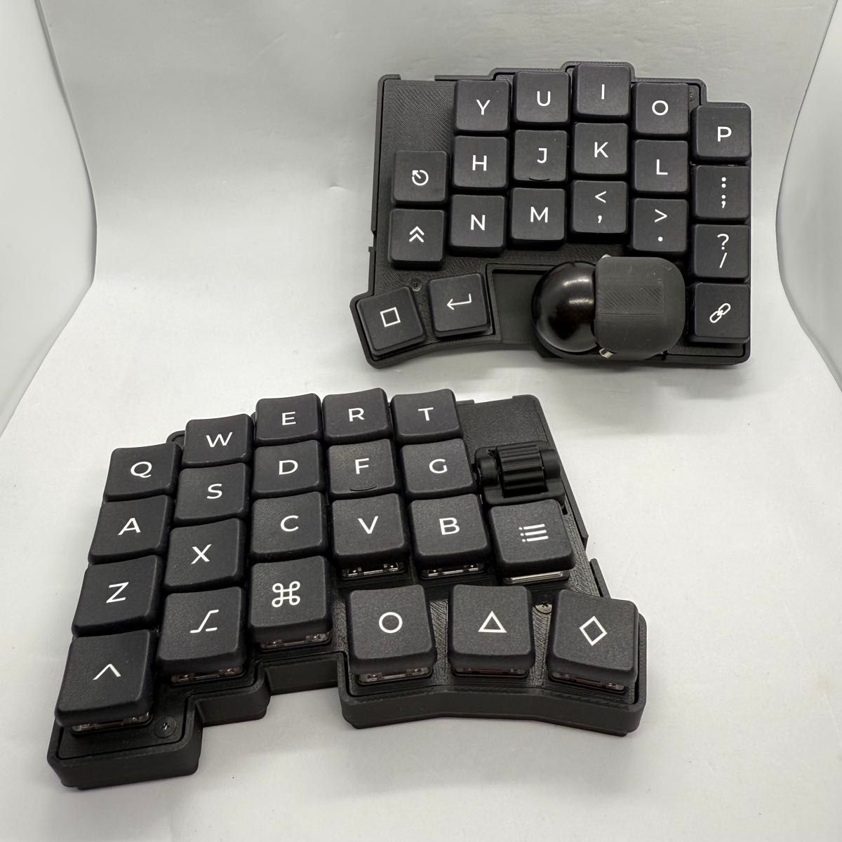 roBa-LP 狭ピッチ 無線接続 左右分割 トラックボール キーボード