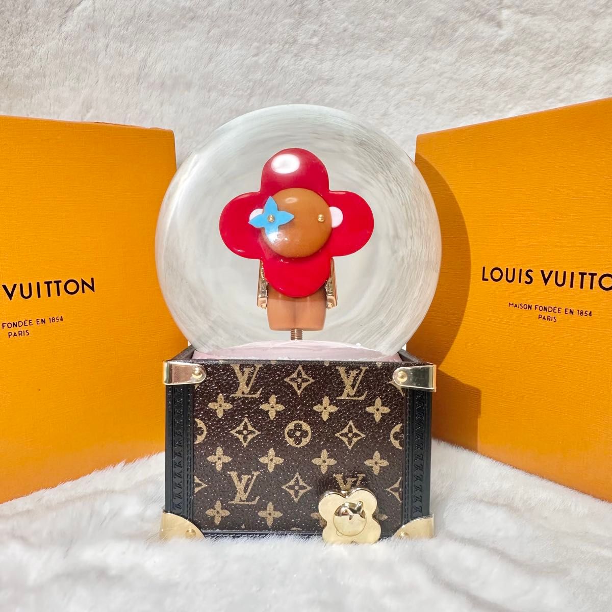新品・非売品】ルイヴィトン スノードーム ヴィヴィエンヌ スノー