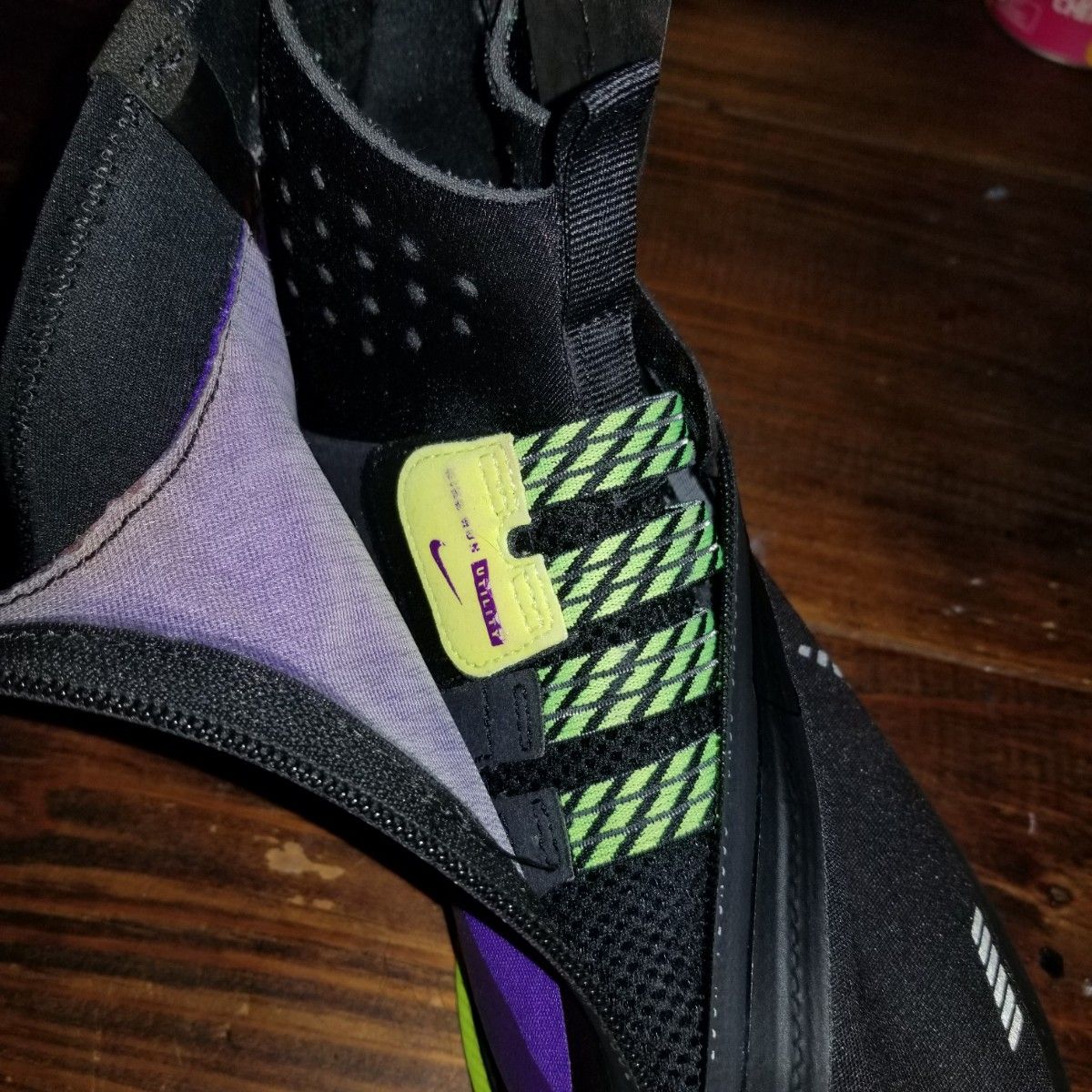 美品 NIKE ペガサス ターボ シールド 25 0 ジッパー付き 防水